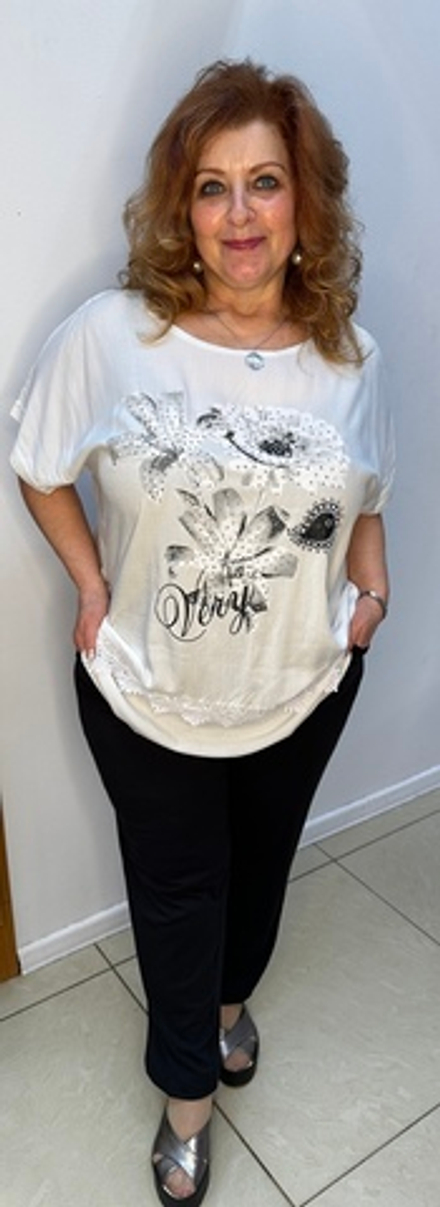 Белая нарядная туника-футболка со стразовым принтом