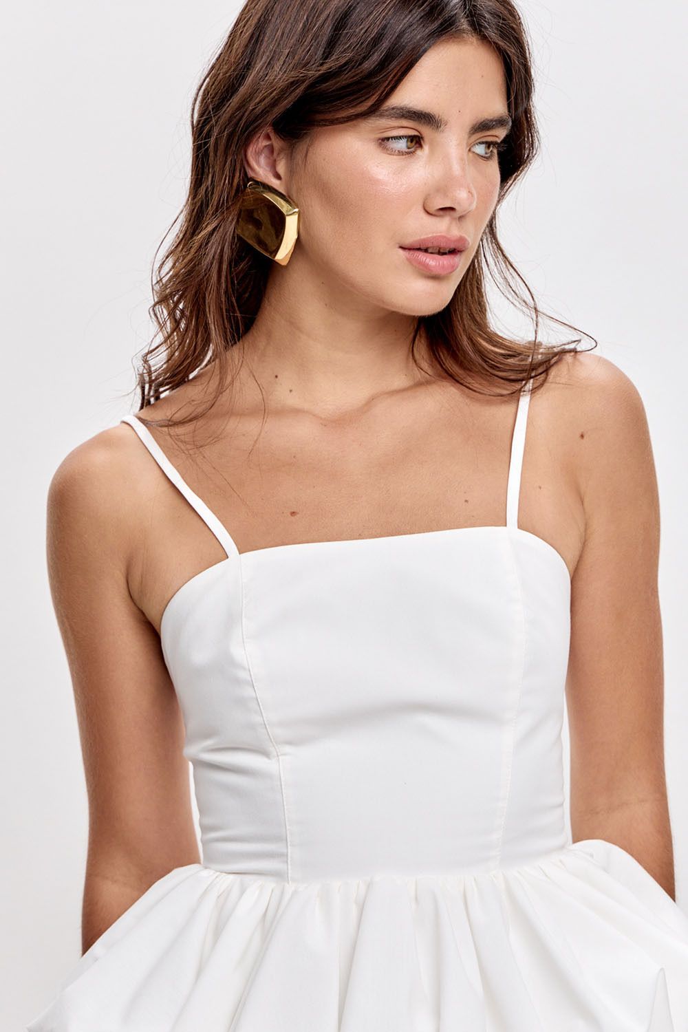 Топ с баской баллон кремового цвета