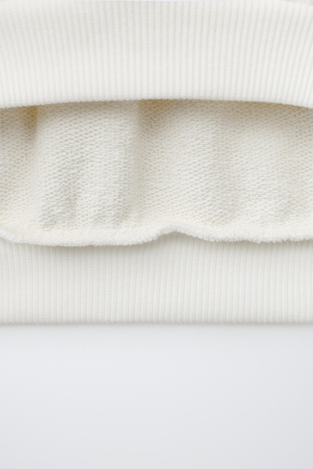 ZARA ТОЛСТОВКА-ПОЛО С ВЫШИВКОЙ SNOOPY PEANUTS™, ЭКРЮ
