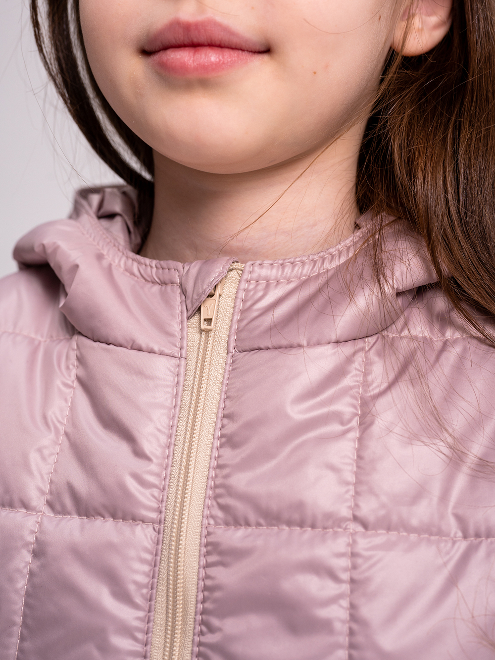 Жилет для девочки "Хит" пудра