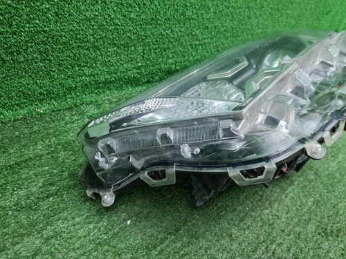Фара левая Toyota RAV4 5 XA50 (2018-н.в.) LED