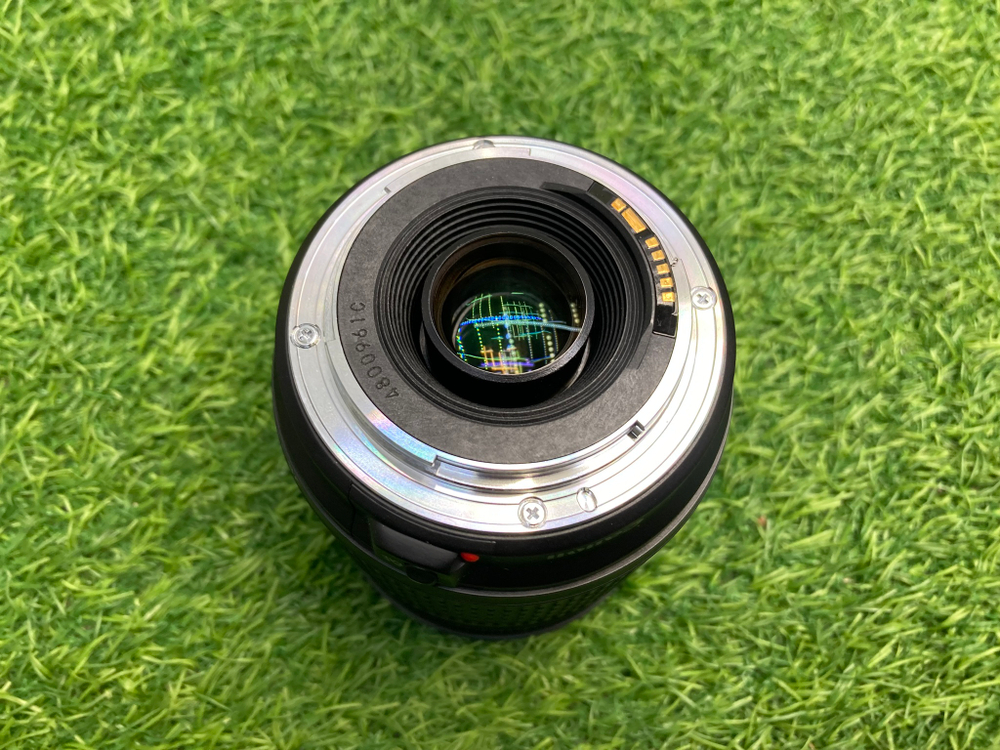 Canon EF 28-200mm 3.5-5.6 USM