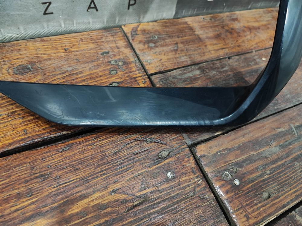 Накладка переднего бампера левая Geely Coolray 23-нв Б/У Оригинал 6010207500