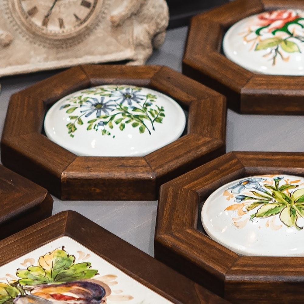 Цветок 8-уг.на плитке 18х18 см [Арт. S002205], 1 штука с ручной росписью