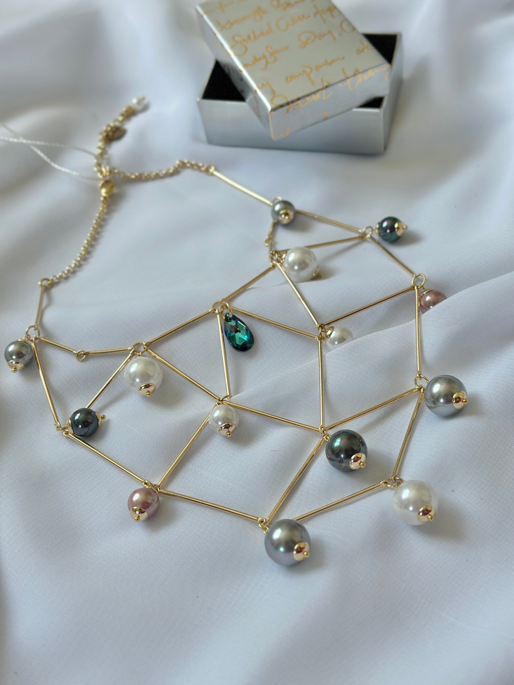 Колье "Ренессанс" с кристаллом Swarovski и жемчугом Майорка, оттенок золото