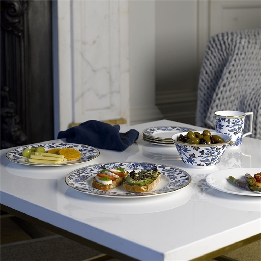 Wedgwood - Тарелка обеденная из гибискуса 27 см. / артикул   40003894  / GTIN 701587159425