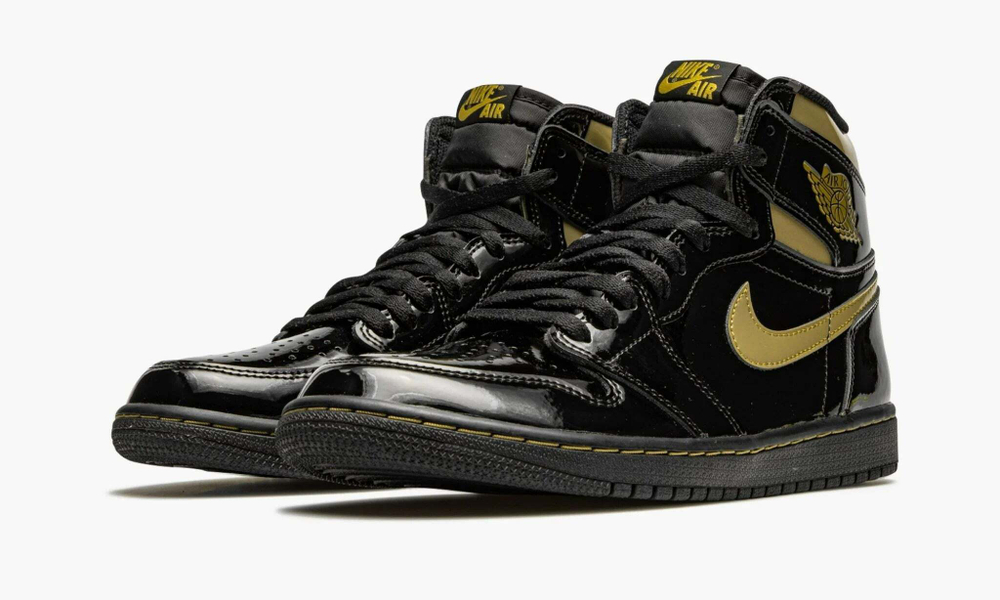 Air Jordan 1 Retro High "Black Metallic Gold"