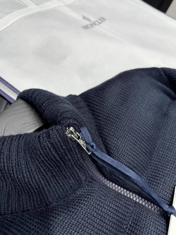 Пуховик Moncler