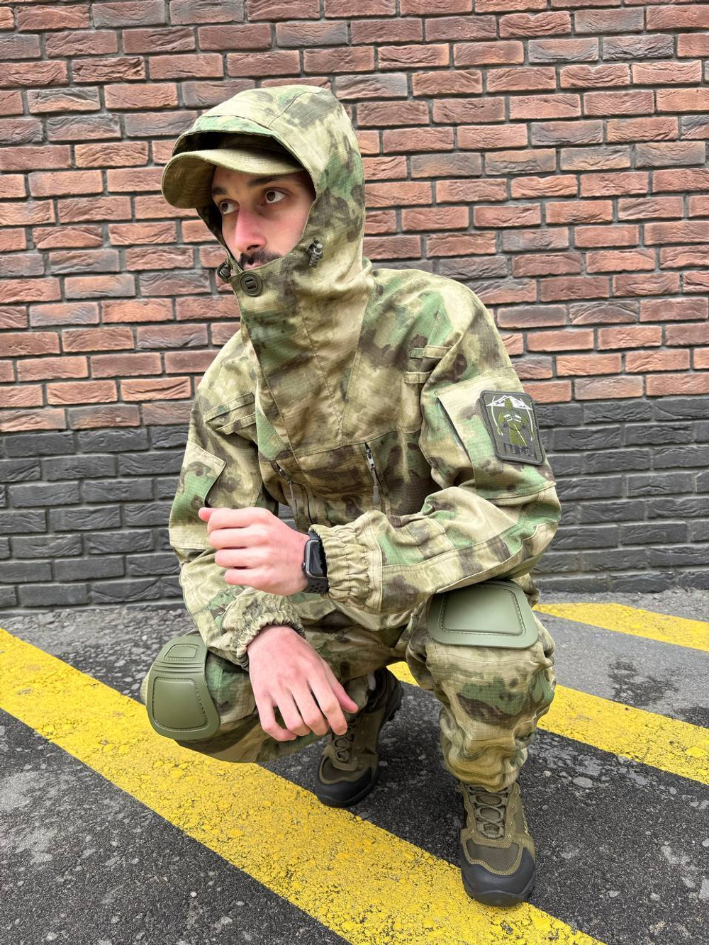 Тактический костюм горка с наколенниками и налокотниками мох лайт