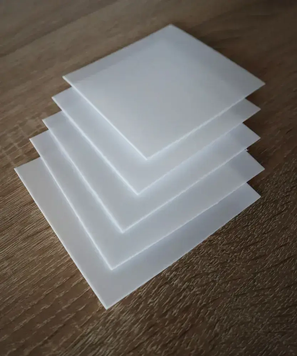 Фторопласт листовой толщина 1 мм, 10см*15см