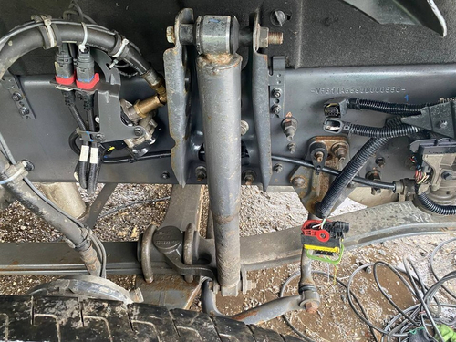 Амортизатор передний