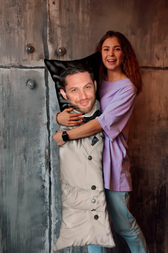 Дакимакура Том Харди №3