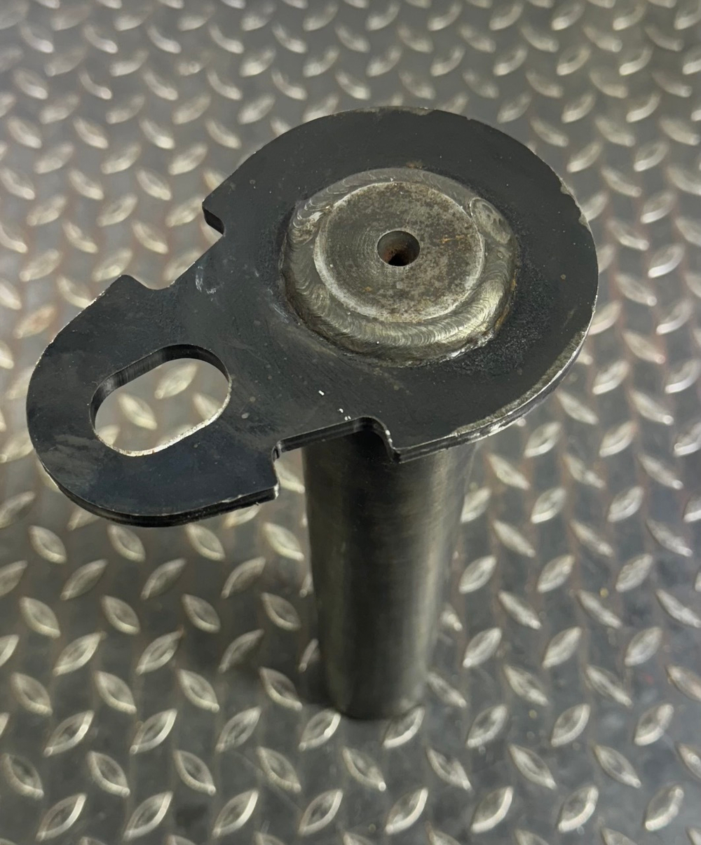 Палец 5420913 MST542/544 (Турция)