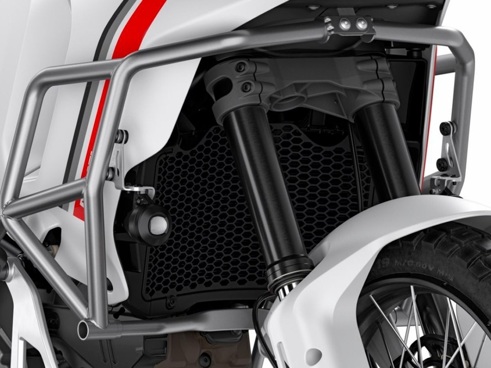 96781851BB DUCATI ENGINE TUBES GUARD BLACK (DSRT X)