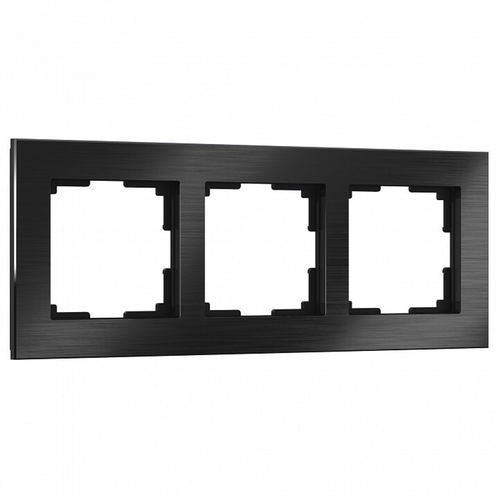 Рамка на 3 поста Werkel W0031708
