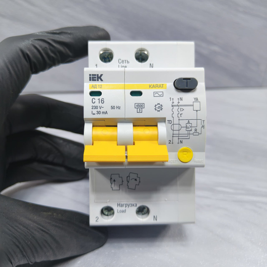 Диффавтомат IEK KARAT АД12 2P