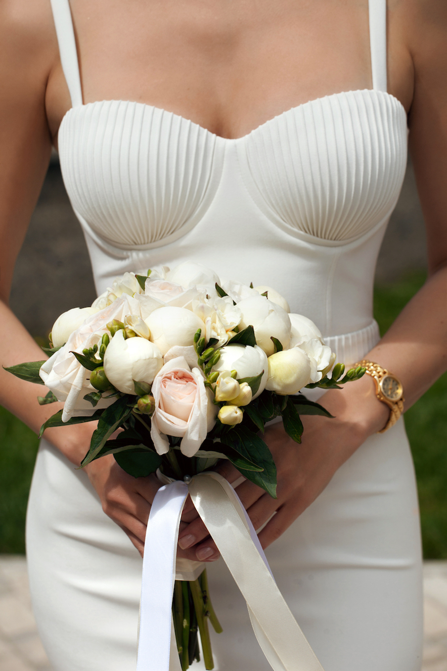 Sheath-dress ''Sea Shell'' white