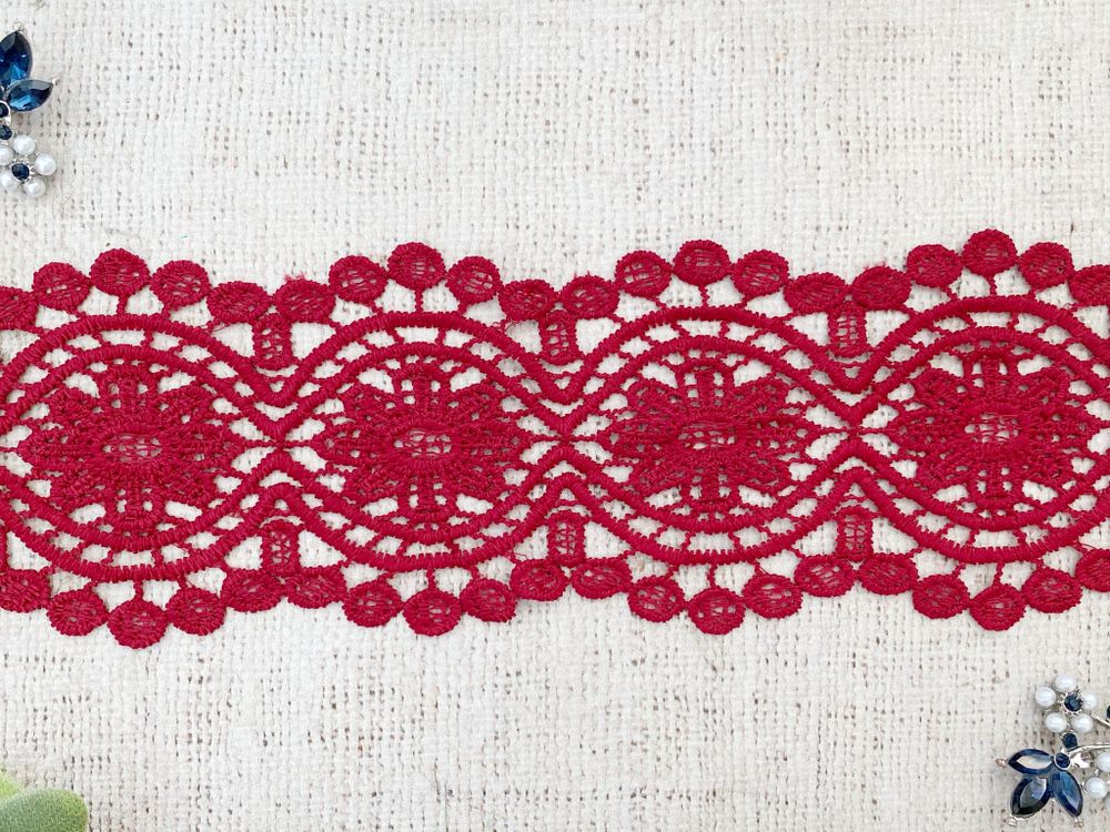 Кружево плетеное, ш. 8 см.
