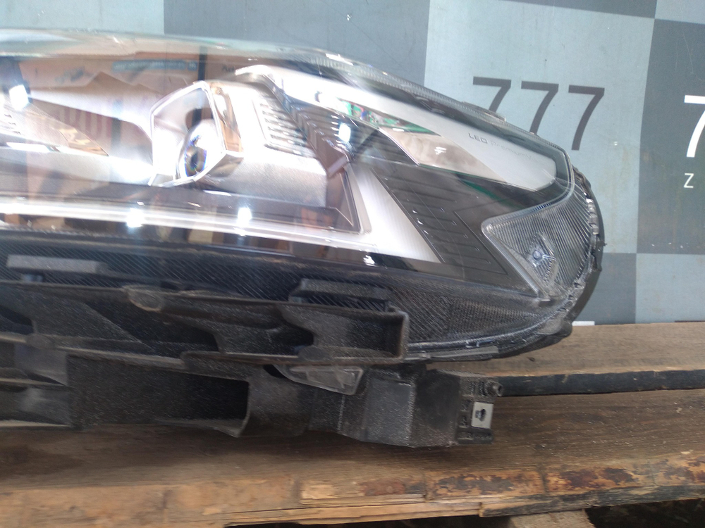 Фара левая LED Haval F7 1 19-24 Б/У Оригинал 4121102XKQ00A