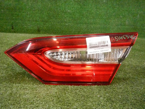 Фонарь правый внут Toyota Camry xv70 17-нв галоген