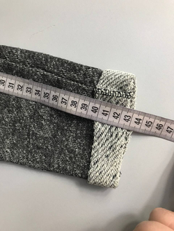 Толстовка Motivi стильная и интересная, визуально на 40 размер