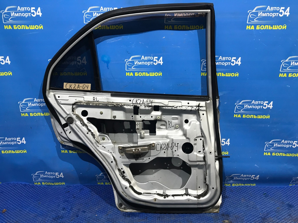 Дверь задняя левая MITSUBISHI LANCER 1998