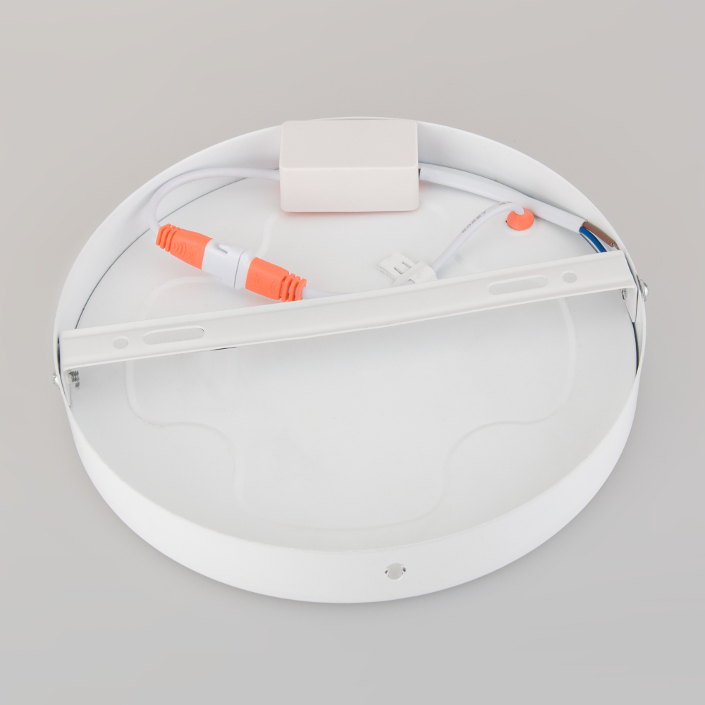 Потолочный светодиодный светильник DLR034 18W 4200K