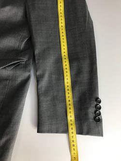 Пиджак для деловой встречи, визуально на 56 размер
