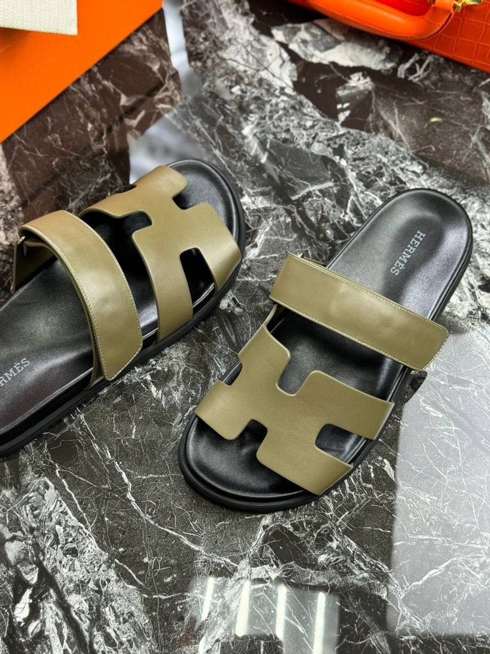Шлепанцы Hermes