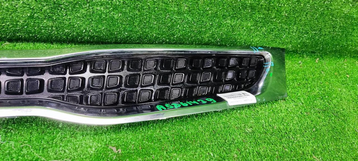 Решетка радиатора KIA Rio 4 X-Line (2017-2020)