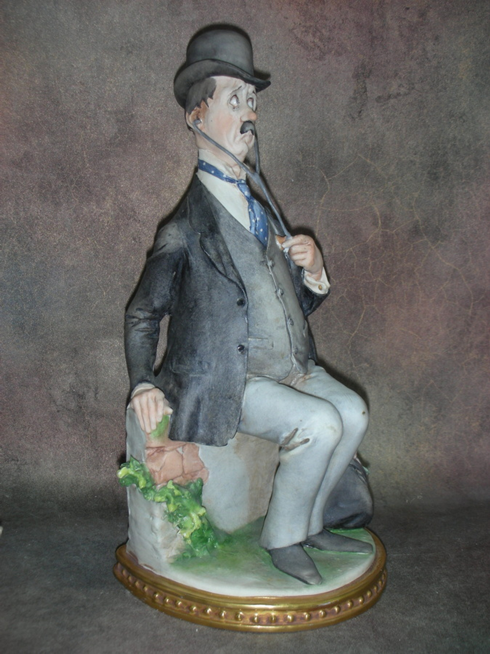 Статуэтка. Фарфор. Доктор. Capodimonte. Италия