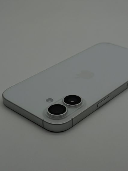 iPhone 17 256Gb White