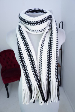 Шарф монохромный