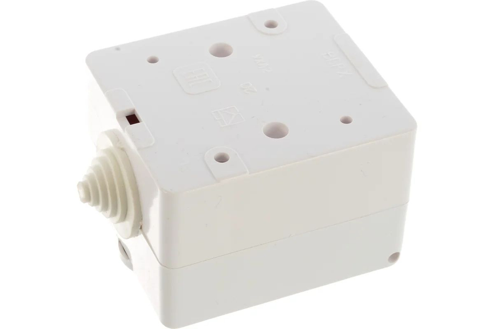 IP44 Розетка брызгозащищенная откр.уст.с з/к одномест.(16А) РА16-660