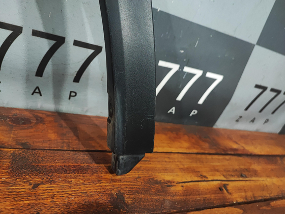 Накладка крыла переднего левого Suzuki Vitara 2 14-нв Б/У Оригинал 7722154P0