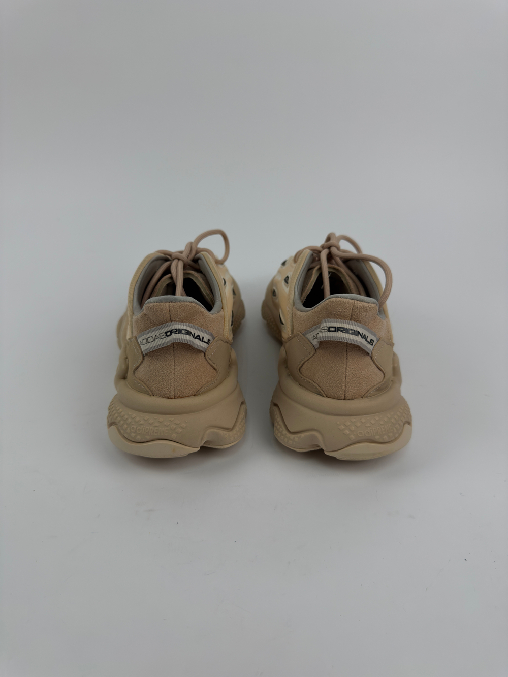 Кроссовки Adidas