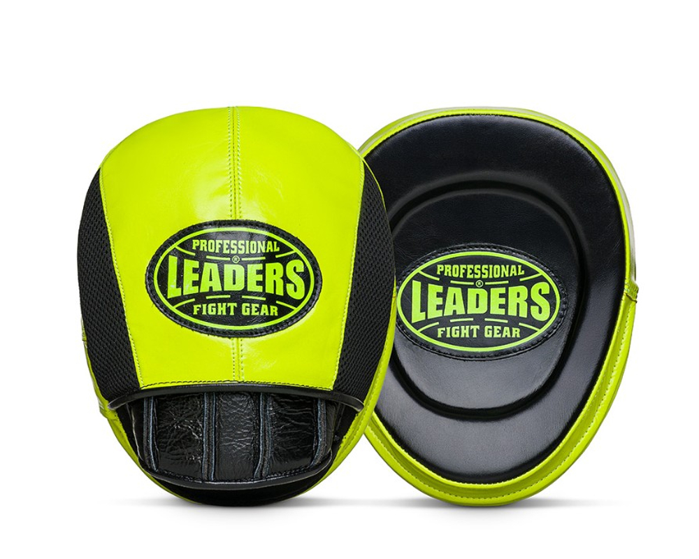 Лапы тренерские LEADERS SCARABAEUS CURVED BK/GN (ONE, кожа, черный/зеленый)