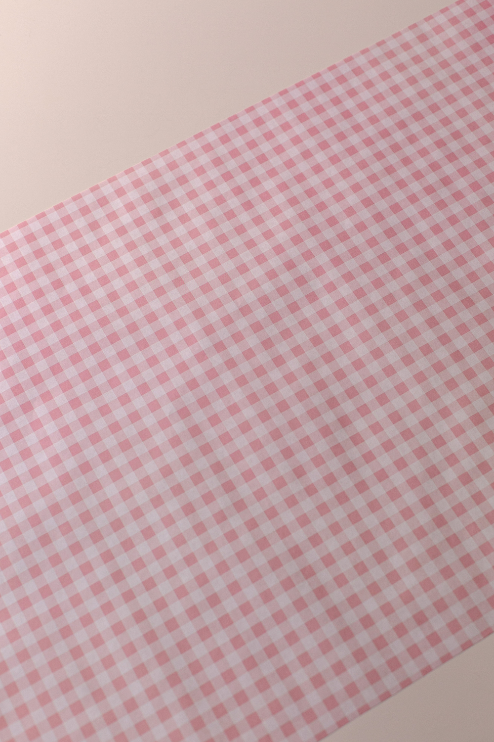 Бум-51 бумага (43х64 см) Розовая клеточка (цена за упаковку 20 листов)