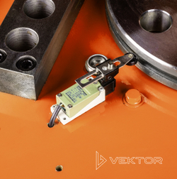 Станок для гибки арматуры Vektor GW32 с доводчиком