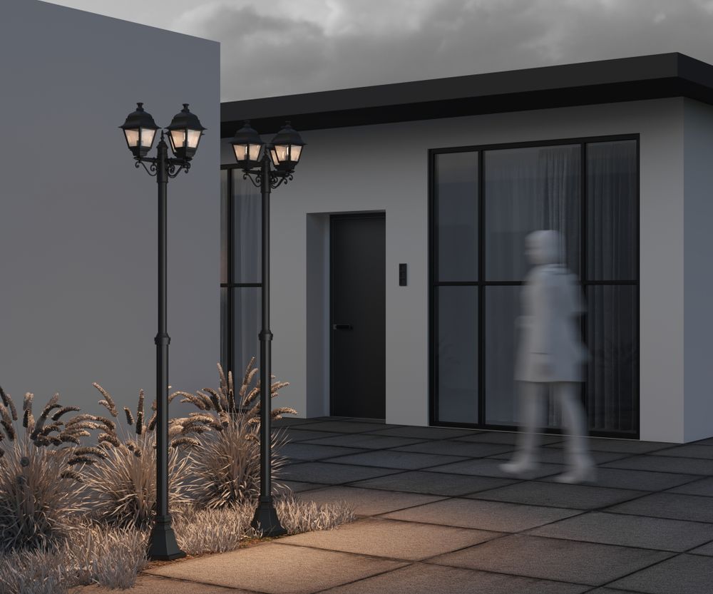 Садово-парковый светильник Outdoor O003FL-03B