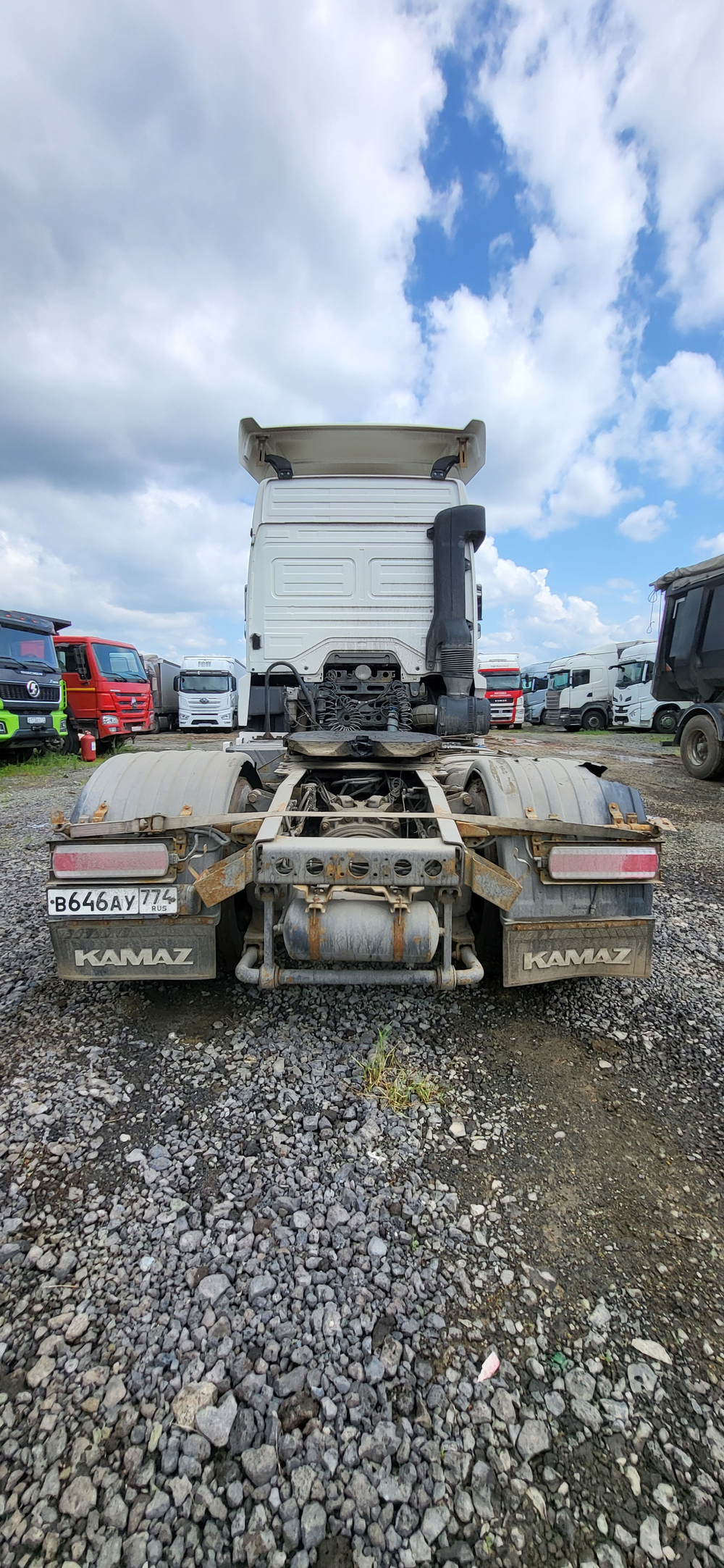 КамАЗ 5490 4x2 Седельный тягач 5490-032-87(S5) NEO (Дизельный, 12,0 л, 401 л.с., МТ)