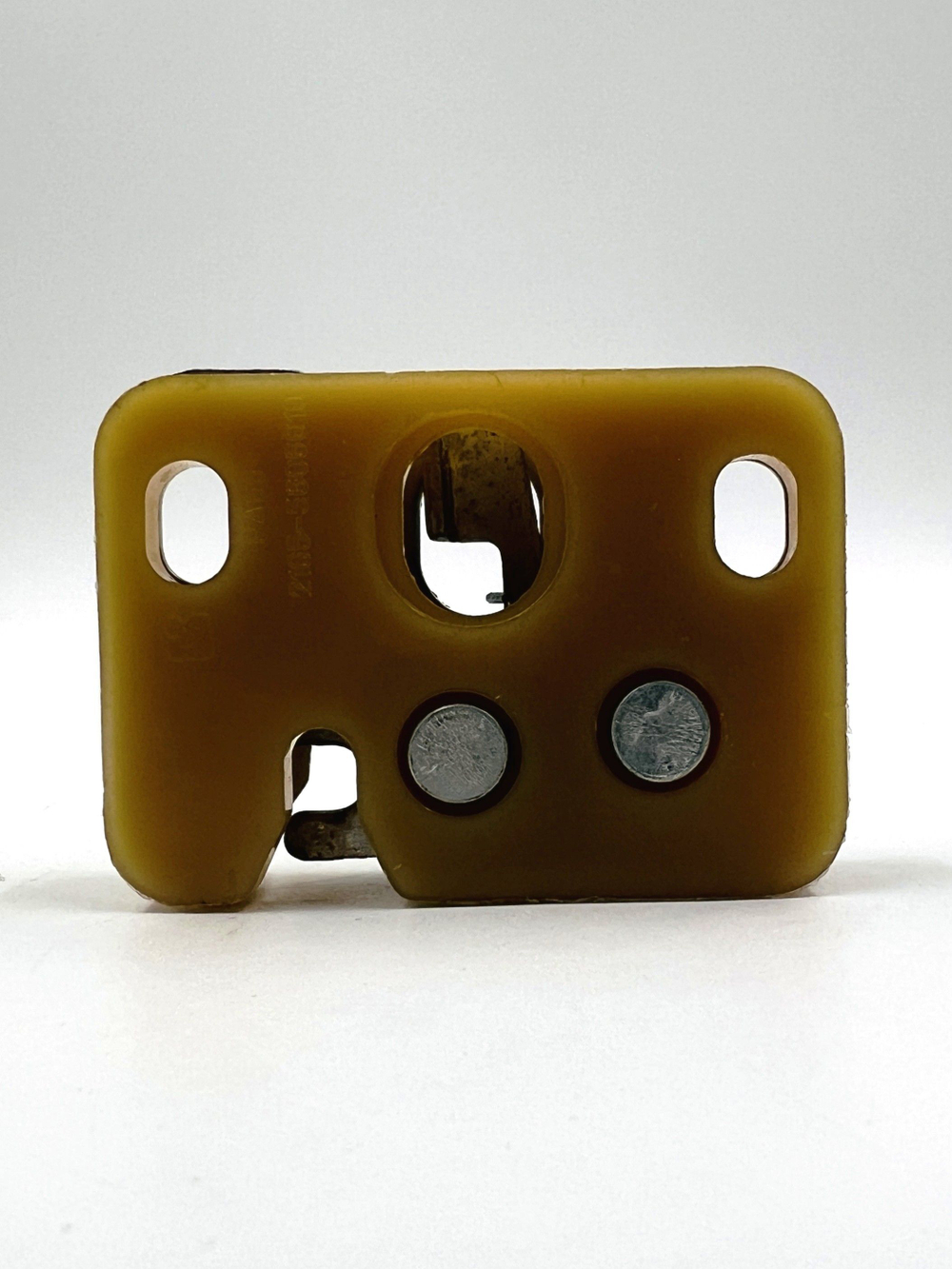 Защелка замка крышки багажника ВАЗ 2105, 2107