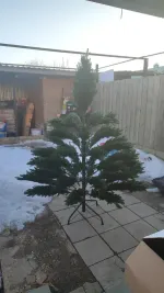 Елка с гирляндой встроенной «Престиж» (Литая хвоя) 2.7 м