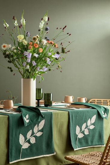 Дорожка на стол garden harmony из коллекции ethnic, 45х150 см