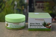 Крем для лица с алоэ, маслом ши, оливой и зародышами пшеницы Patanjali, 50 г