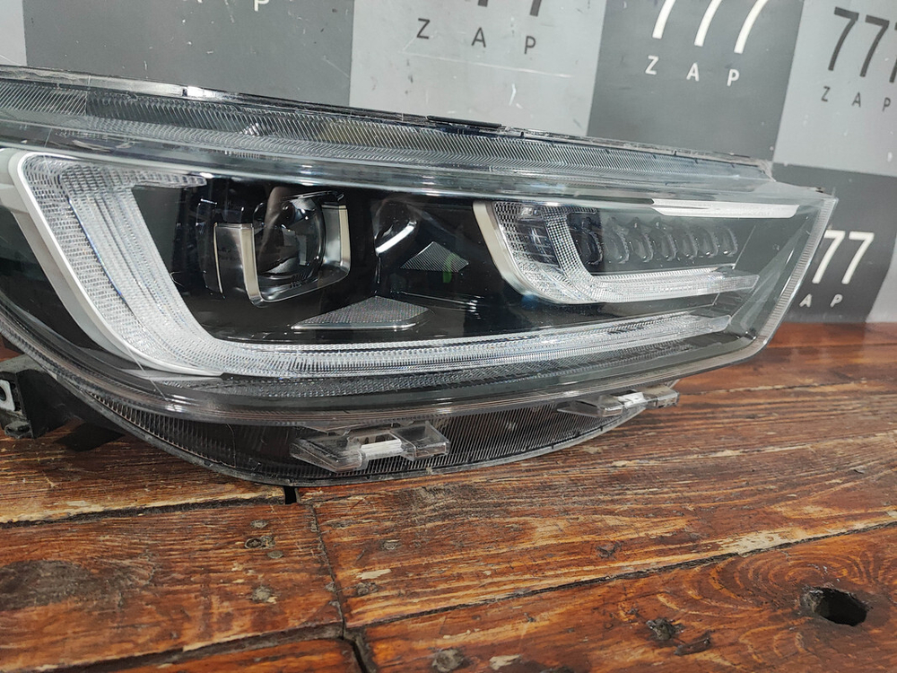 Фара правая LED Chery Tiggo 8 Pro 21-нв Б/У Оригинал 605000235AA
