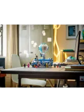 Конструктор Fortnite 77073 Боевой автобус