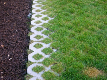 Уход за газонной решеткой