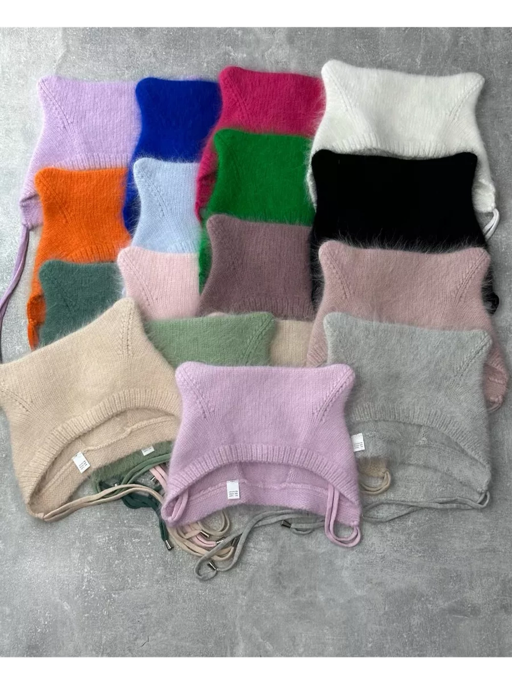 Шапка с ушками зимняя ангора вязаная