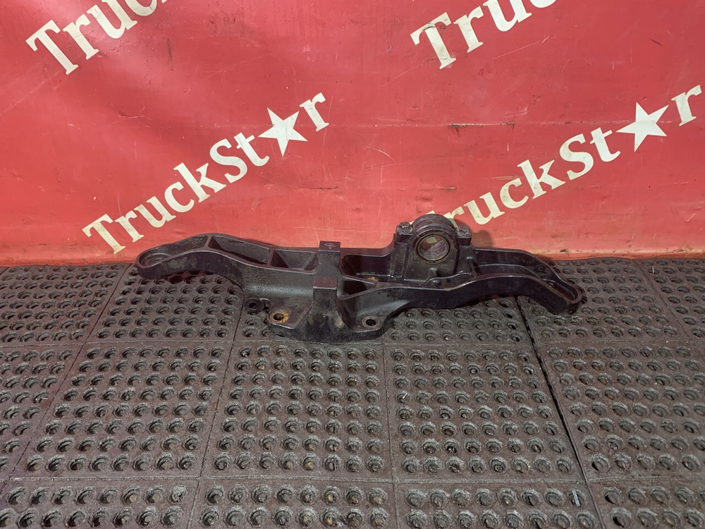 Кронштейн пневморессоры правый 2023 г